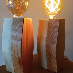 Full – Lampada Artigianale in Legno Massello | Luce Calda dal Design Naturale