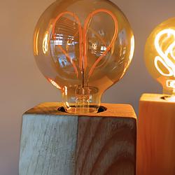 Full – Lampada Artigianale in Legno Massello | Luce Calda dal Design Naturale