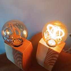 Full – Lampada Artigianale in Legno Massello | Luce Calda dal Design Naturale