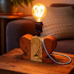 Heart – Lampada Artigianale in Legno con Cuore Luminoso | Pezzo Unic0