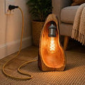 Essenza - Lampada da tavolo in legno di pero - 70 anni di storia