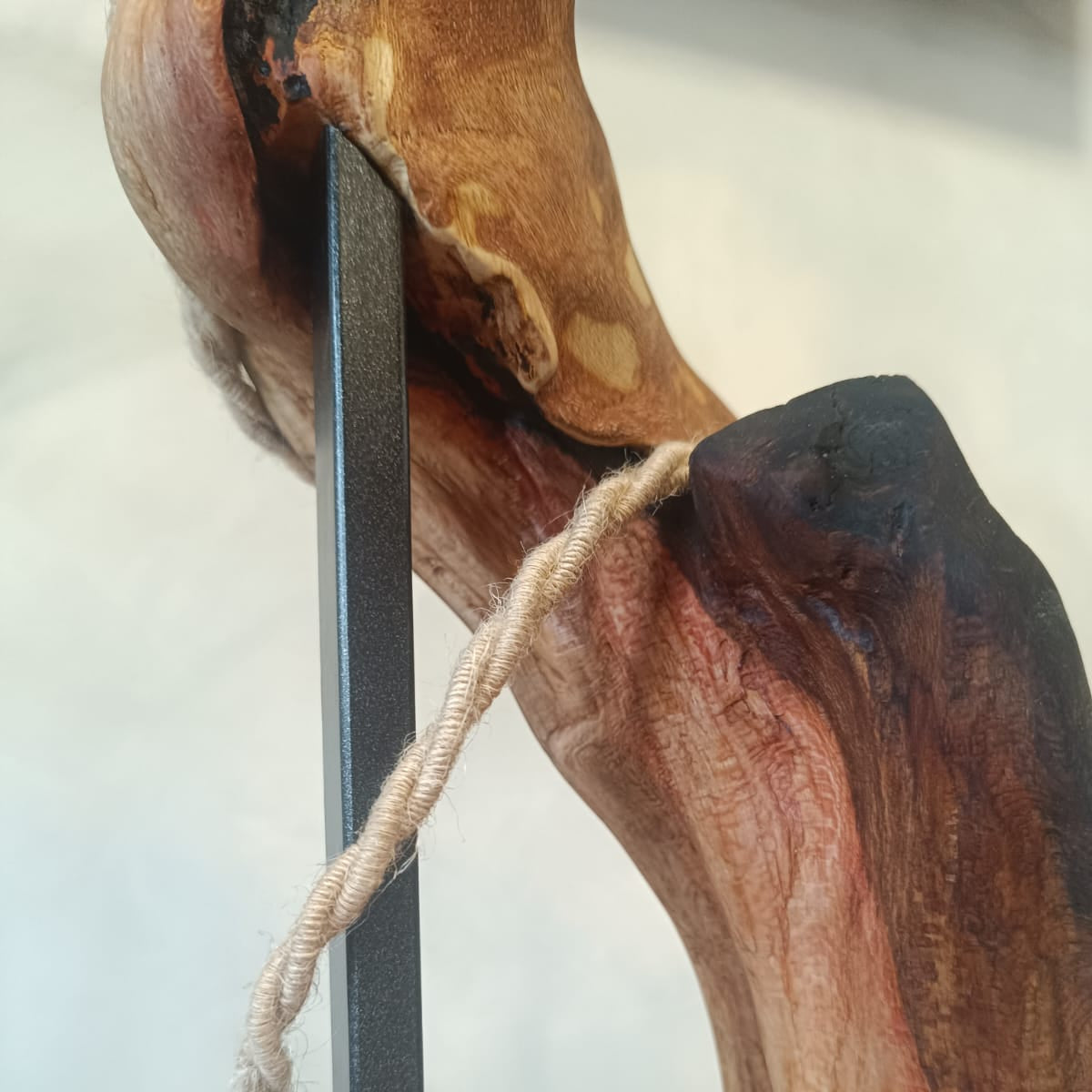 Lampada da Tavolo in Faggio con Corda