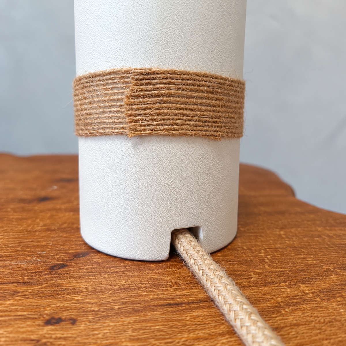 Stella – Lampada Artigianale in Legno Massello | Luce Calda dal Design Naturale